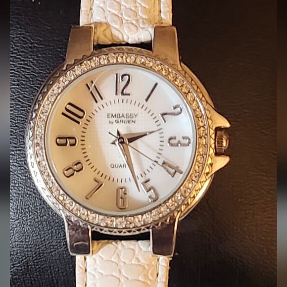 Beautiful ICED out Embassy By Gruen Womens watch MOP Dial - Picture 2 of 7